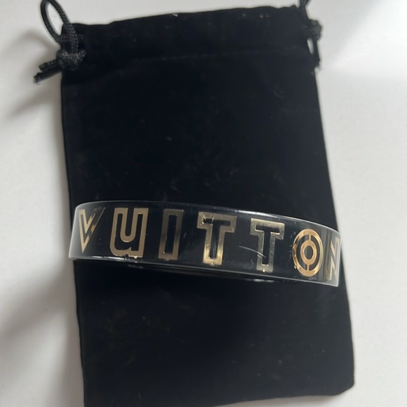 Rare! Louis Vuitton gold plated and Resin Wanted Bracelet - Picture 13 of 15